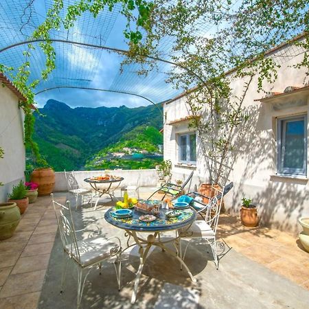 Il Mandorlo Bed & Breakfast Tramonti Bagian luar foto
