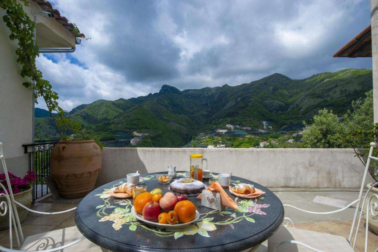 Il Mandorlo Bed & Breakfast Tramonti Bagian luar foto