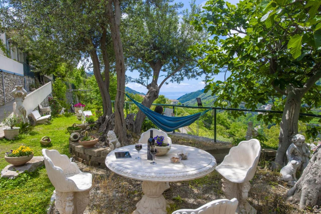 Il Mandorlo Bed & Breakfast Tramonti Bagian luar foto