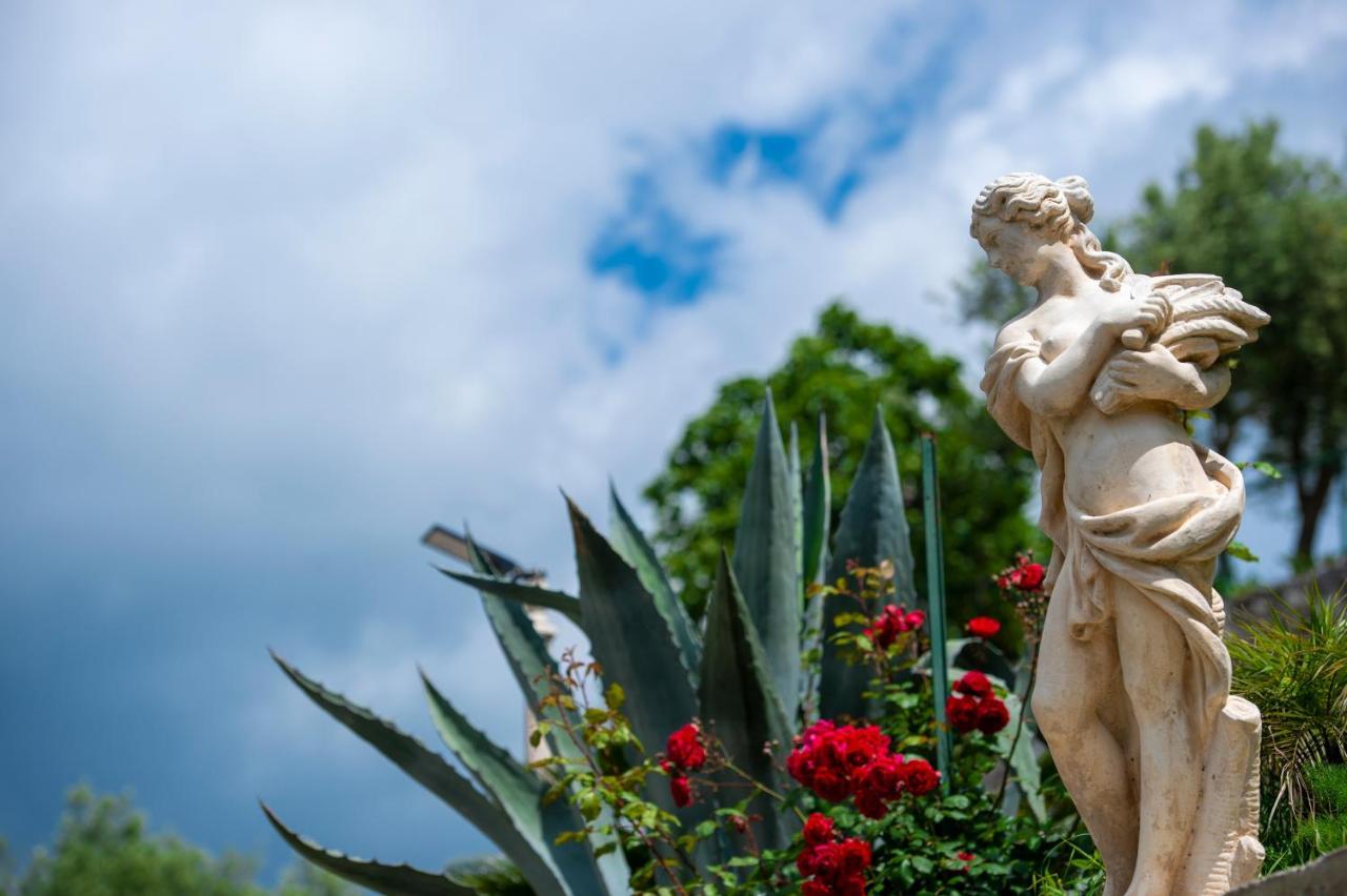 Il Mandorlo Bed & Breakfast Tramonti Bagian luar foto
